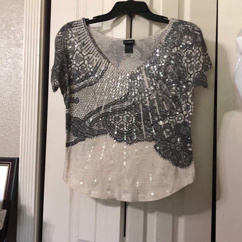 Sequence shirt